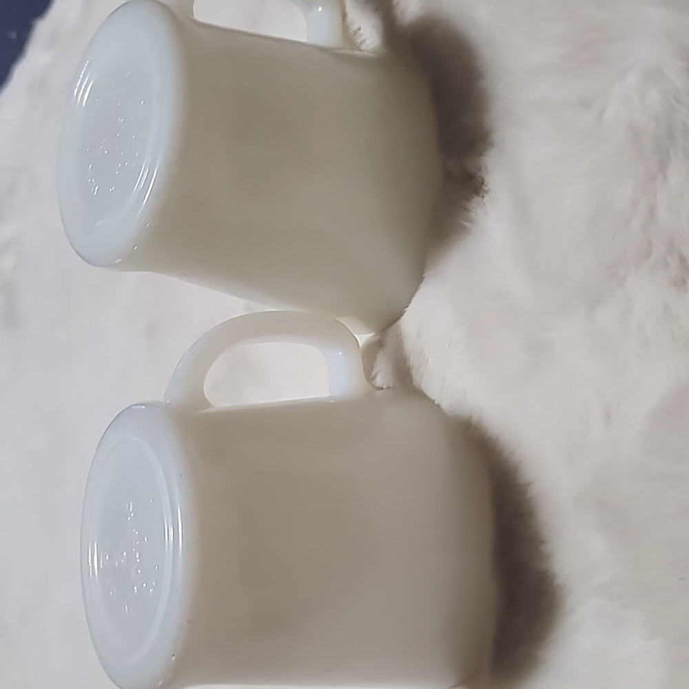 White Tiger Print Mugs ANCHOR HOCKING FIRE KING WARE. - Picture 4 of 5